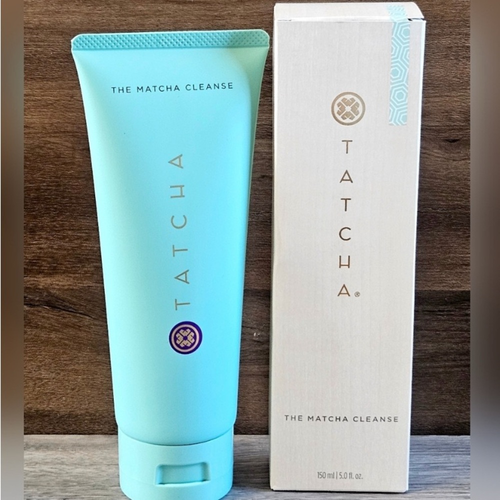 Tatcha Daily Clarifying Gel Cleanser in Mint Green